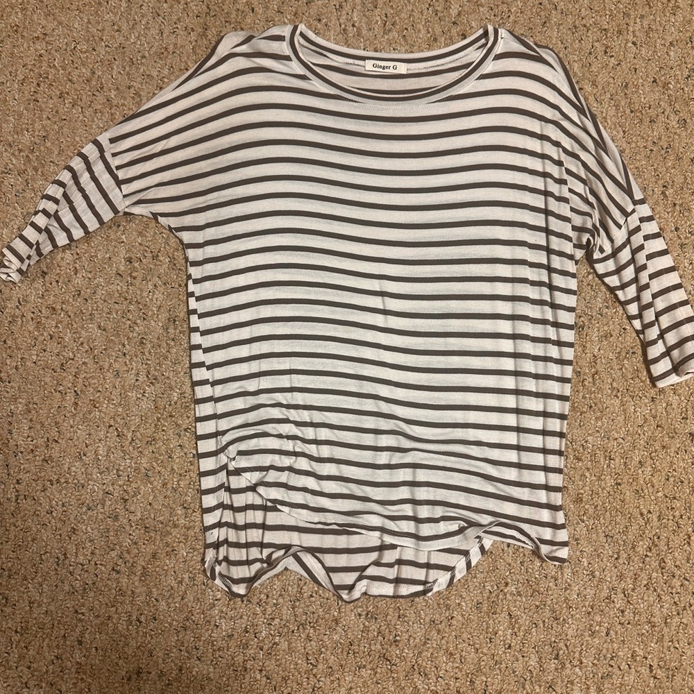 Ginger G Women's Black and White Striped Long Sleeve Top